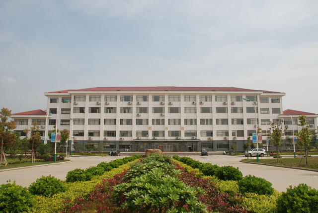 江西省商务学校简介